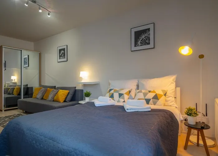 Rentplanet - Pstrowskiego *